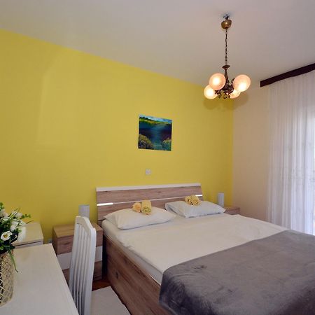 Pansion Dioklecijan Podstrana Exterior foto