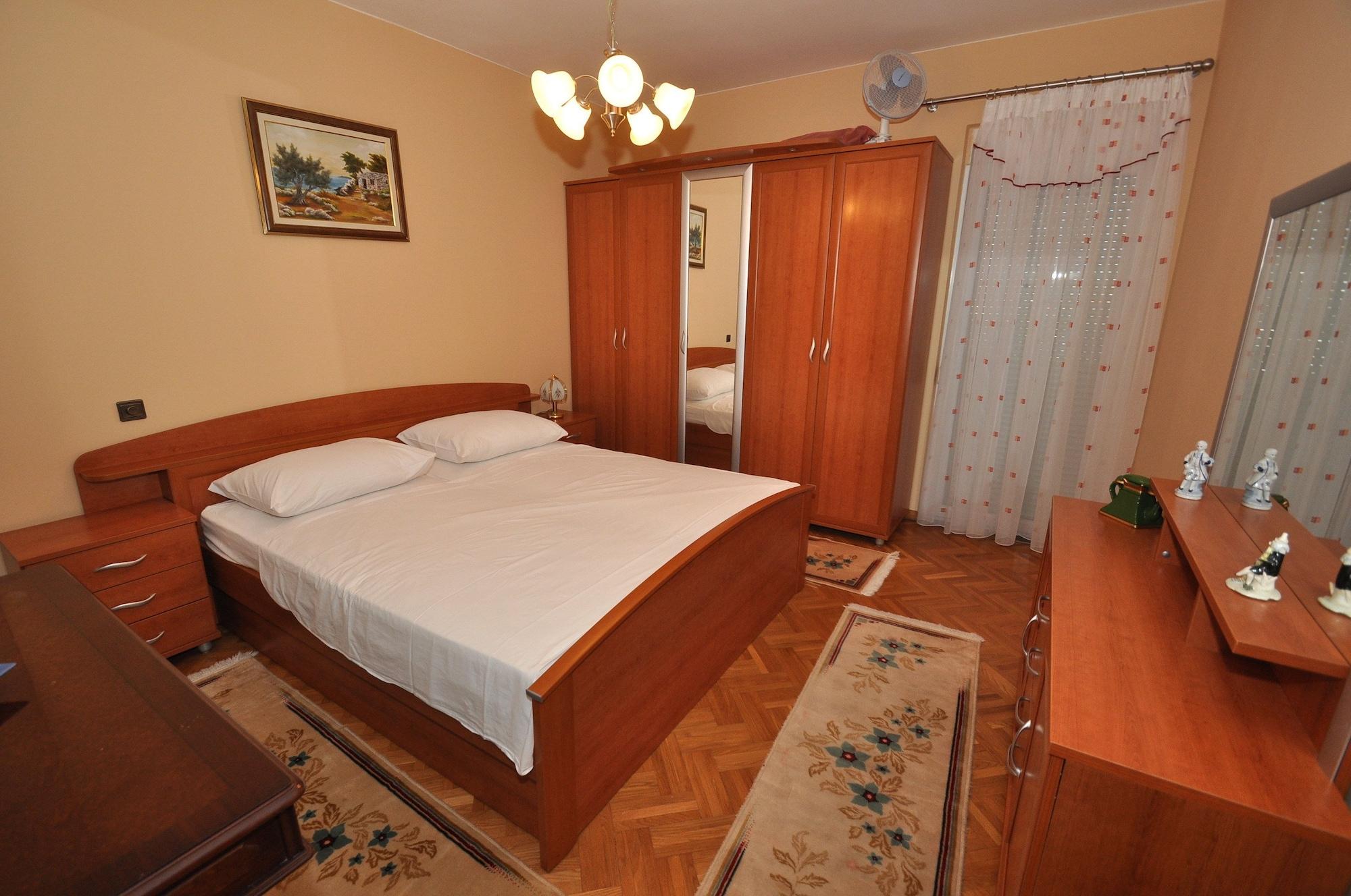 Pansion Dioklecijan Podstrana Exterior foto