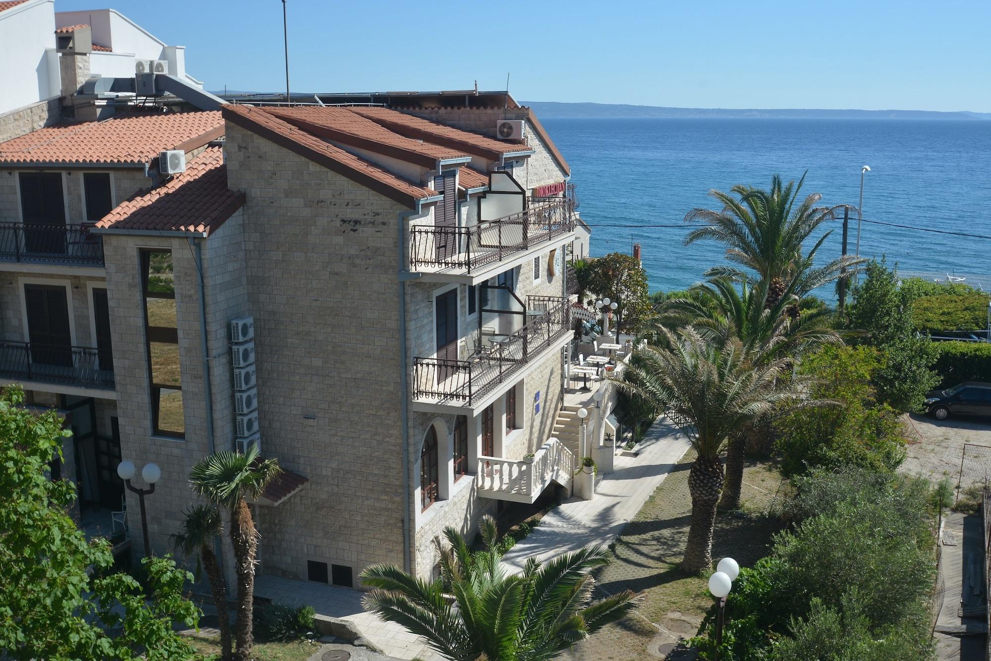 Pansion Dioklecijan Podstrana Exterior foto