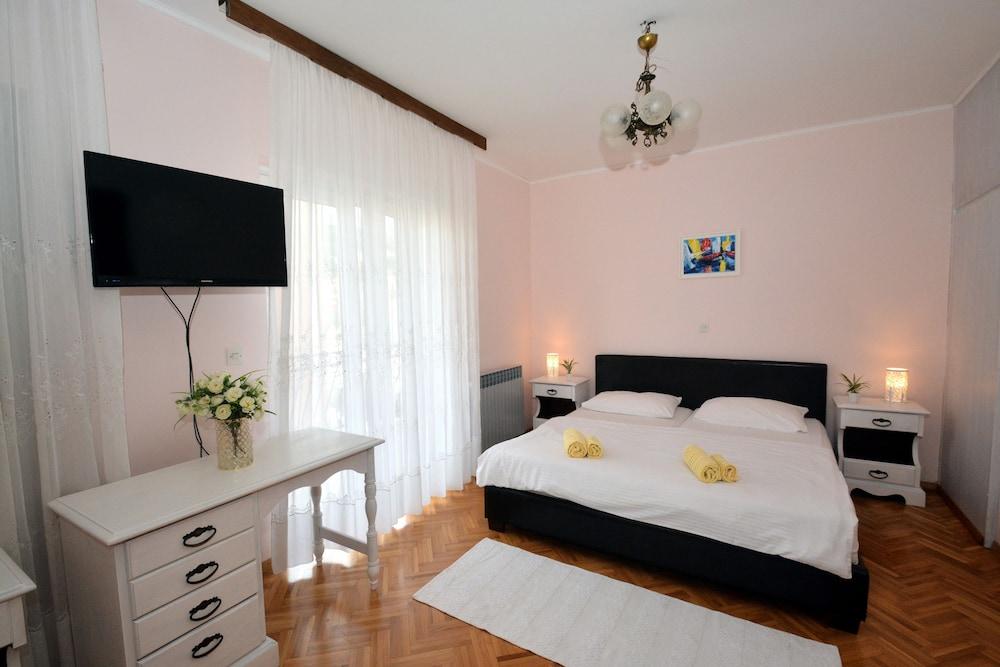 Pansion Dioklecijan Podstrana Exterior foto