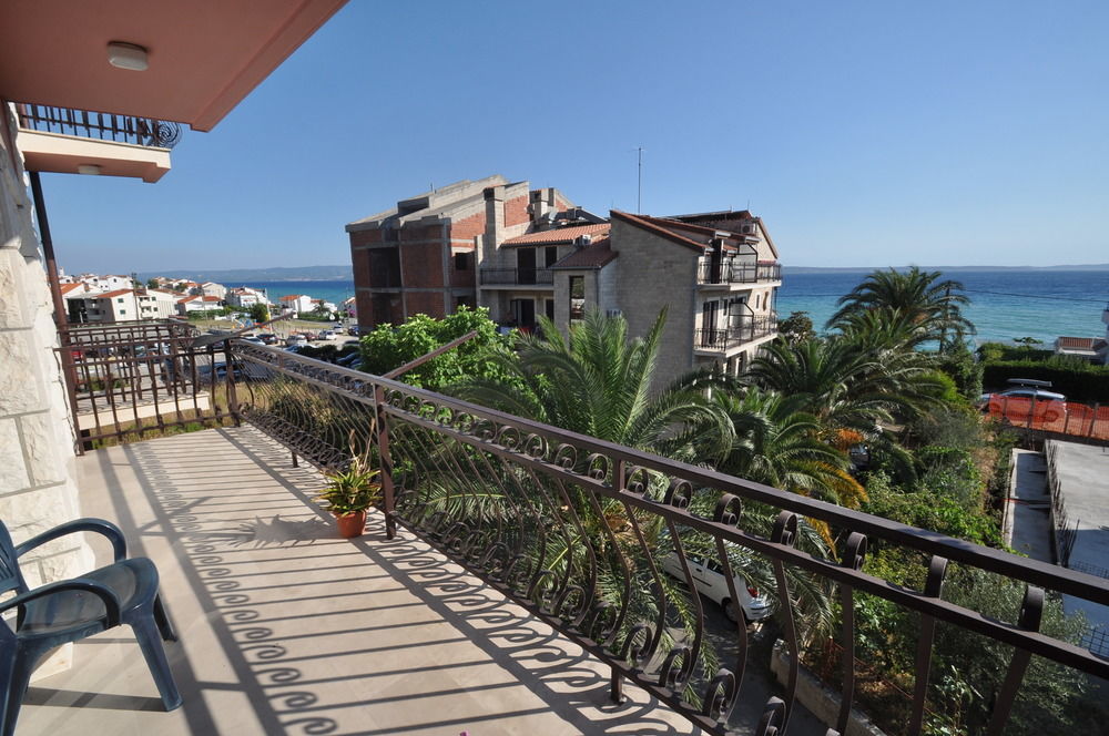 Pansion Dioklecijan Podstrana Exterior foto
