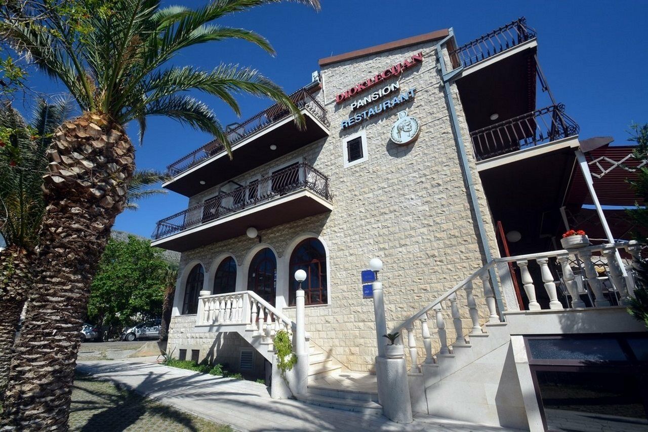 Pansion Dioklecijan Podstrana Exterior foto